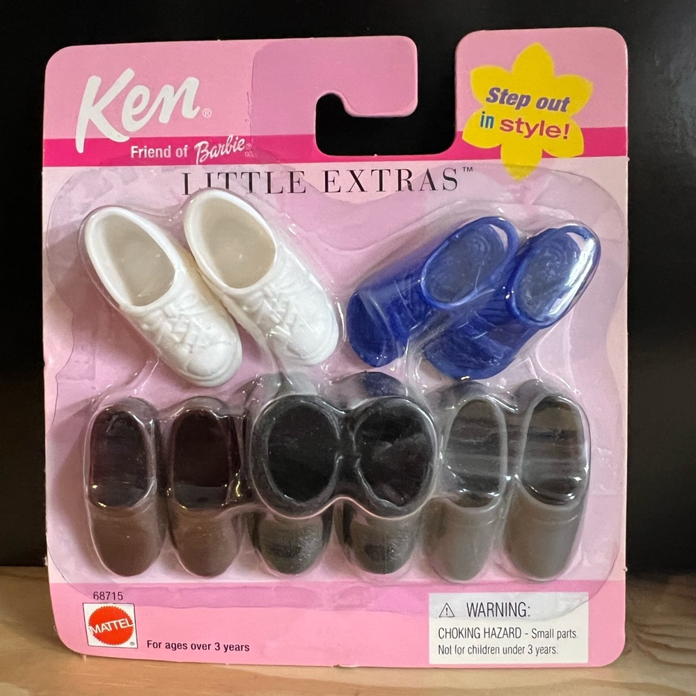 ✨Sale✨Ken Little Extras Shoes Pack - White, Blue, Brown, Black NRFB From 2001